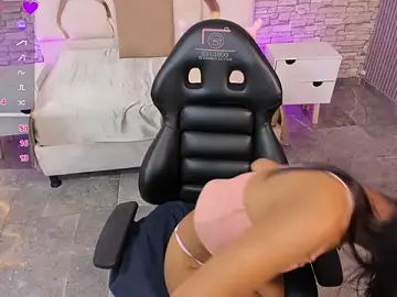 Stripchat Live Porn of Yenn_tay