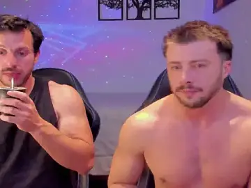 Stripchat Sex Cam of AlexJaz11