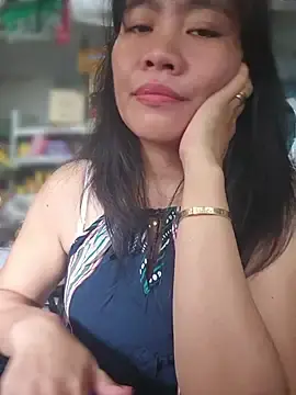 Stripchat Sex Cam of Aywa90