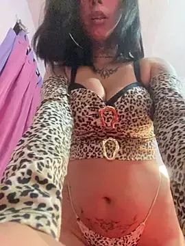Stripchat Free Porn Cam of YummyGirl_