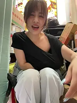 Stripchat Adult Webcams of huihui_520