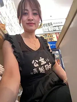 Stripchat Sex Cam of huihui_520