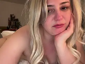 Stripchat Best live sex cam show of poppypowers