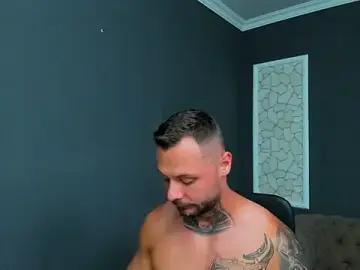 Stripchat Live Sex of BrianHunts