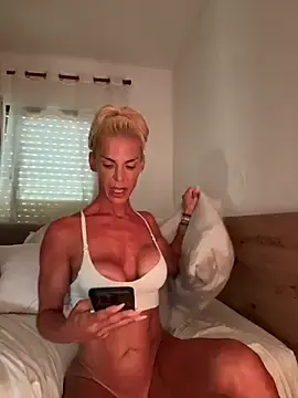 Stripchat Nude Webcam of Aria_69