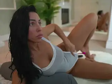 Stripchat Watch Live Sex Cams of MyaBlack