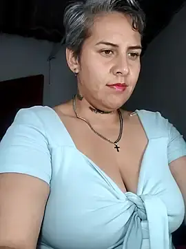 Stripchat Best live sex cam show of Yessi_rousse