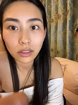 Stripchat Adult Webcam of zhenzhen-888