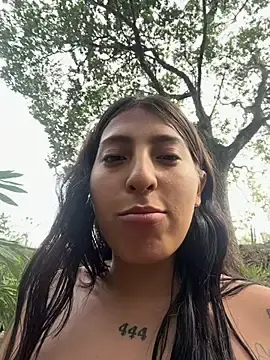 Stripchat Free Porn Cam of Trebol_444