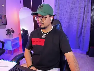 Stripchat Sex Chat of DaviidEvans_