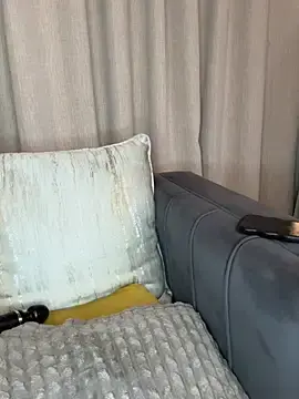 Stripchat Live Sex Cam of slimcateee
