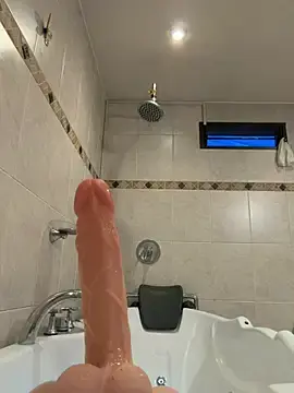 Stripchat Sex Cam of ameliaa_lov3