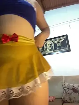 Stripchat Live Sex Cam of chloe_latin__