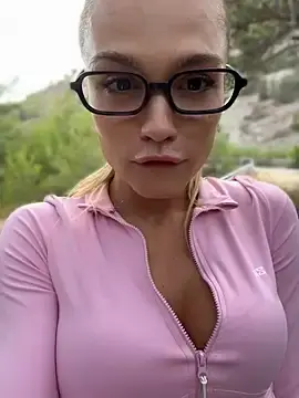 Stripchat Adult Webcams of Nicoleevien