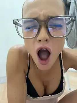 Stripchat Free Live Porn of Nicoleevien