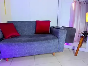 Stripchat Free Porn Cam of Emylyjonhs