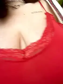 Stripchat Adult Webcams of MommmyYummy
