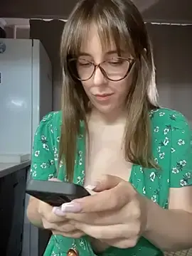Stripchat Live Sex of MommmyYummy