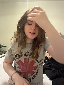 Stripchat Live Sex Cam of cutypiefull