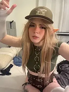 Stripchat Watch Live Sex Cams of cutypiefull