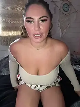 Stripchat Sex Cam of lovely_beast