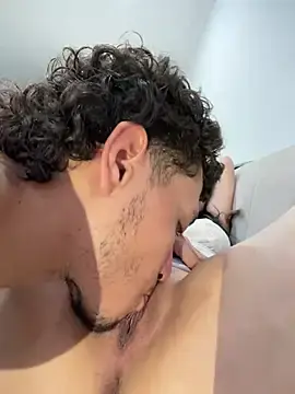 Stripchat Best live sex cam show of LouisKalima