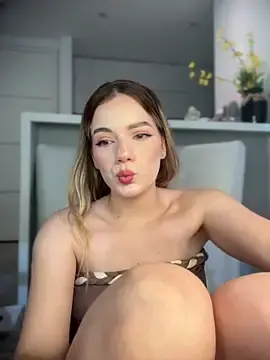 Stripchat Live Sex of NicoleCut