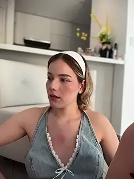 Stripchat Sex Chat of NicoleCut