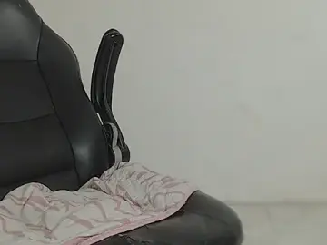 Stripchat Sex Cam of brant_garciabbc