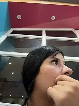Stripchat Nude Webcam of Mia_Alanna