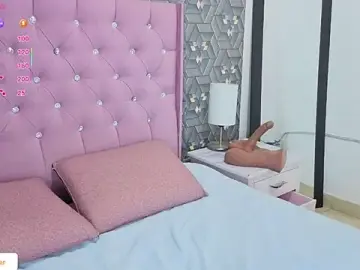 Stripchat Watch Live Sex Cams of Rebekah_Mercer