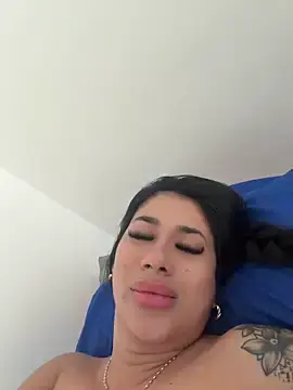 Stripchat Free Porn Cam of kiim_taaylor