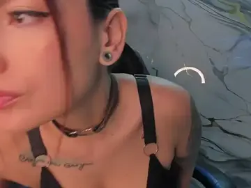 Stripchat Nude Webcam of Melany_Luv