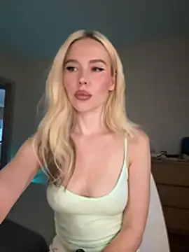 Stripchat Live Sex Cam of xDinnax