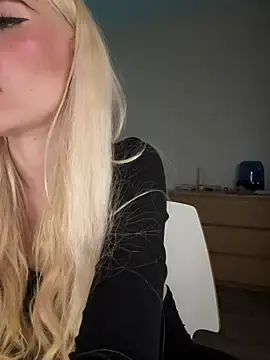 Stripchat Live Sex Cam of xDinnax
