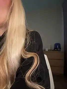 Stripchat Live Sex Cam of xDinnax