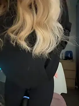 Stripchat Adult Webcam of xDinnax