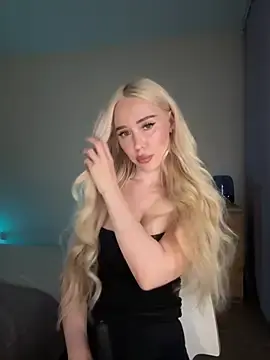 Stripchat Sex Cam of xDinnax