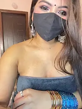 Stripchat Sex Cam of Berry_blossom