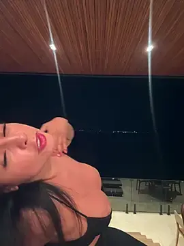 Stripchat Sex Cam of _kathaLopez_