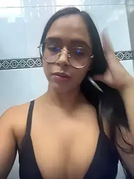 Stripchat Free Porn Cam of KittyKatesXXX