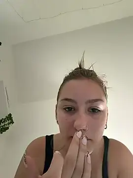 Stripchat Live Sex Cam of Violet_Velvet