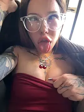 Stripchat Sex Cam of babydolll
