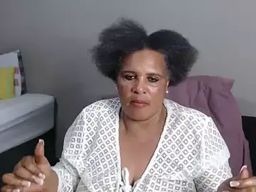 Stripchat Nude Webcam of GrandBustyMelon
