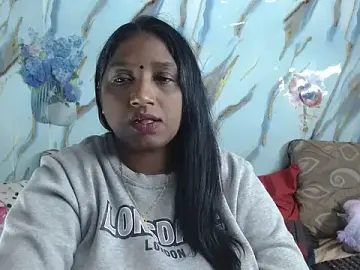 Stripchat Sex Cam of Indian_tracy