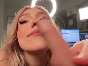 Stripchat Sex Cam of twofiresouls