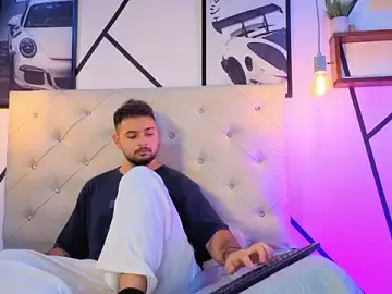 Stripchat Private Sex Chat of Andrew_Brown