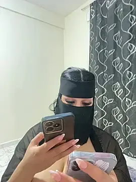 Stripchat Free Live Porn of mari_layali