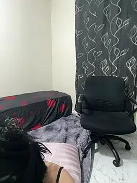 Stripchat Adult Webcam of mari_layali