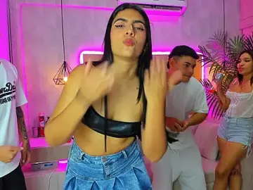 Stripchat Sex Chat of stangirls_